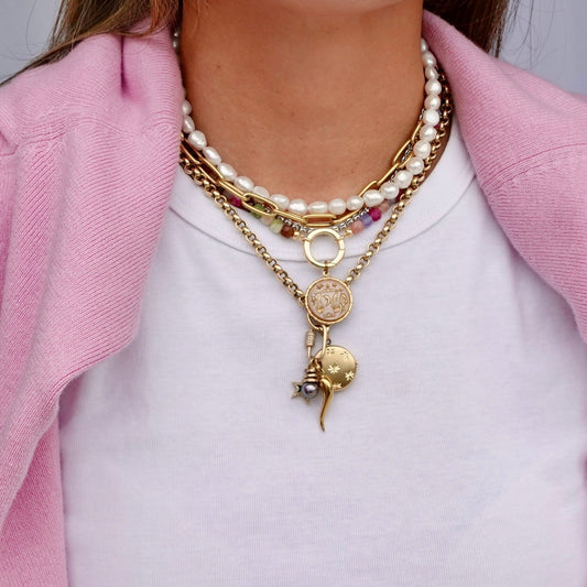 Neck Mess, But Make It Chic